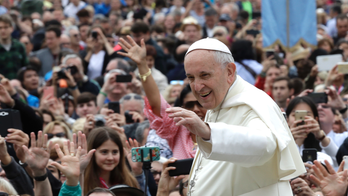 Pope to China Catholics: Make gestures showing communion