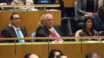 Tillerson speaks to Suu Kyi on Myanmar refugee crisis