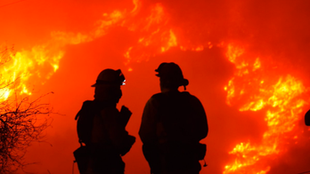 The Latest: Officials urge Santa Barbara residents to flee