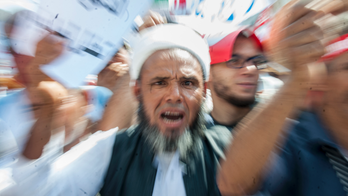 Tunisian fundamentalists protest report on sexual equality