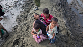 Myanmar refugee exodus tops 500,000 as more Rohingya flee