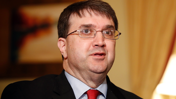 Low-key Washington insider makes a bid to fix struggling VA