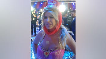 Kim Zolciak returns for 'Dancing With The Stars' finale three weeks after heart surgery