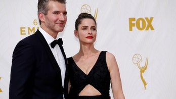 Amanda Peet threatened to divorce 'GOT' writer husband over Jon Snow's death