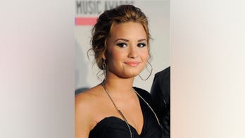 Demi and Momma Lovato Get Matching "Stay Strong" Tattoos