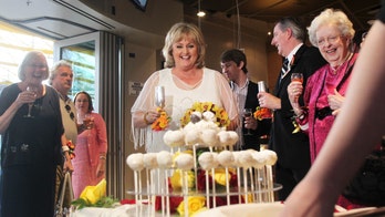 Iowa couple says 'I do' at Denny's