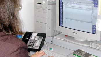 Senate panel approves bill requiring police to get a warrant to read emails