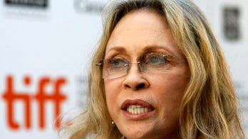 Faye Dunaway fired from play reportedly for unprofessional behavior, bombing on stage