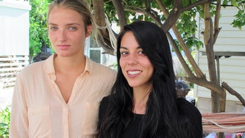 Honolulu police officer investigated after lesbian couple say he arrested them for kissing