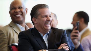 John Calipari goes on three-minute rant while working out