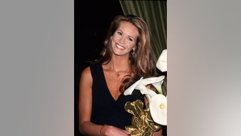 Elle Macpherson says she has never gotten plastic surgery to maintain 'The Body'