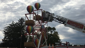 New Jersey fair Ferris wheel stuck, 7 rescued