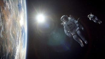 How Sandra Bullock studied with a real astronaut for ‘Gravity’ (over a nice merlot)
