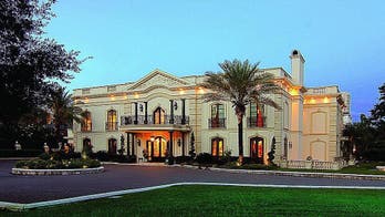 In the Swim: This Stunning Houston Mansion Has an Amazing Natatorium