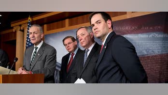 Bipartisan Group of Senators Unveil Immigration Proposal