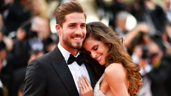 Izabel Goulart, Kevin Trapp reveal engagement on Instagram