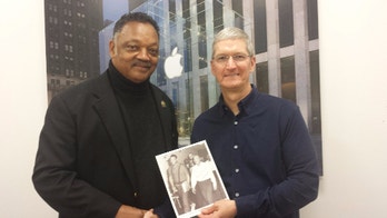 Jesse Jackson praises Apple's diversity strategy at shareholder meeting