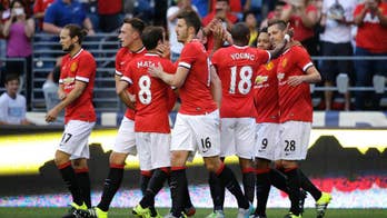Schneiderlin scores in fifth minute to lift Man U past Club America, 1-0