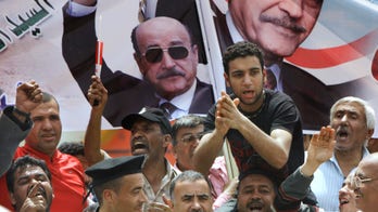 Egypt Islamists rally against ex-regime candidates