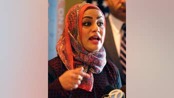 Muslim university chaplain says she faced derogatory treatment on United Airlines flight