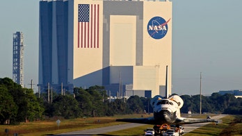 NASA awards space taxi contract to Boeing and SpaceX