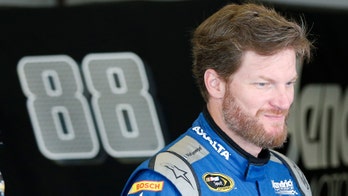 Earnhardt Jr. a scratch in NH with concussion symptoms