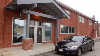 Doctors rethink use of custom pharmacies as meningitis death toll rises