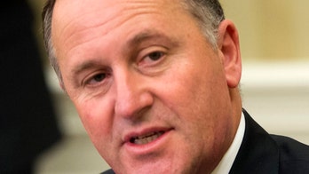 New Zealand prime minister apologizes for repeatedly pulling cafe worker's hair