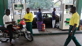 Nigerians Stop Gas Stations From Selling Fuel
