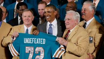 Larry Csonka on '72 Dolphins being named best NFL team of last century: 'We took it'