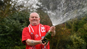 Newly single lotto winner flaunts $13M prize weeks after breakup