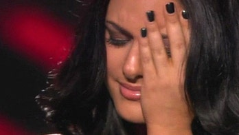 American Idol: Pia Toscano Eliminated, Jennifer López Outraged!