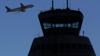 Ground control: Analysts warn airplane communications systems vulnerable to hacking