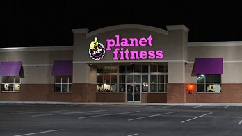 Woman has Planet Fitness membership revoked for talking on phone