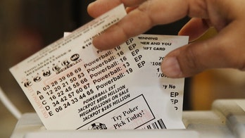 Tennessee factory workers to split $421 million Powerball prize