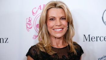 Vanna White praises Alex Trebek's strength, 'will to conquer' amid pancreatic cancer battle