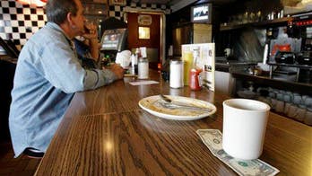 Having a heavier waiter may cause diners to eat more