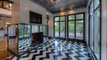 Kings Forward Rudy Gay Is Selling Lavish Lair in Memphis for $2.2M