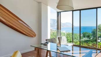 5 Nontacky Ways to Do Beach Home Decor