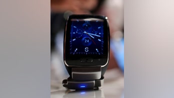 Samsung’s Gear S smartwatch cuts its smartphone leash, runs free