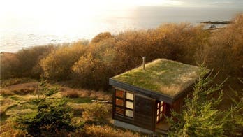 You Can Watch Whales From This San Juan Island Cottage With a Living Roof
