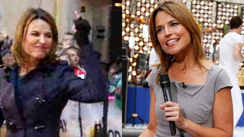 Savannah Guthrie appears to give Matt Lauer middle finger on air