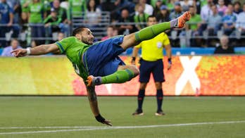 Clint Dempsey suspended 3 games for confrontation, will serve penalty before Gold Cup