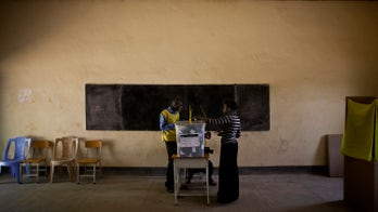 Arab Tribesmen Kill 20 Sudanese Officers as Voters Flood Polling Stations