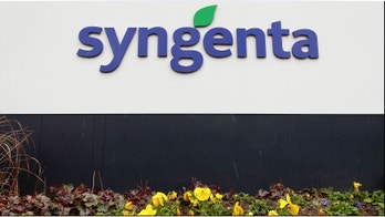 Sportscaster sues chemical companies for allegedly causing his dad’s cancer