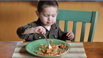 Dish size, meal frequency may affect kids' weight