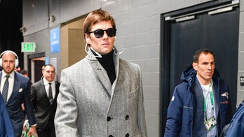 Tom Brady’s Super Bowl coat has Twitter likening him to ‘Inspector Gadget,’ ‘Zoolander’