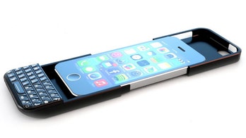 Blackberry sues Ryan Seacrest's Typo Products over iPhone keyboard case