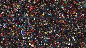 What 100K people stuck at a train station looks like