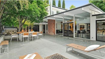 'Reimagined' Eichler in San Jose Features Interior Zen Garden